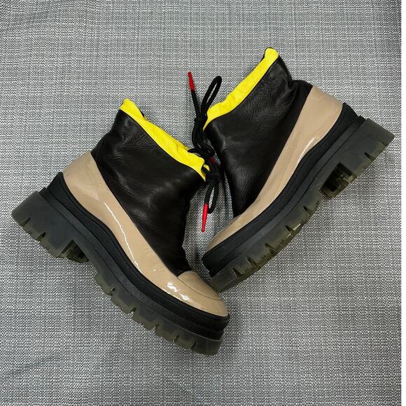 Montelliana Lucy Boot in Black Cedar Lug Sole Wool‎ Lining Leather Winter (38) - Picture 5 of 13